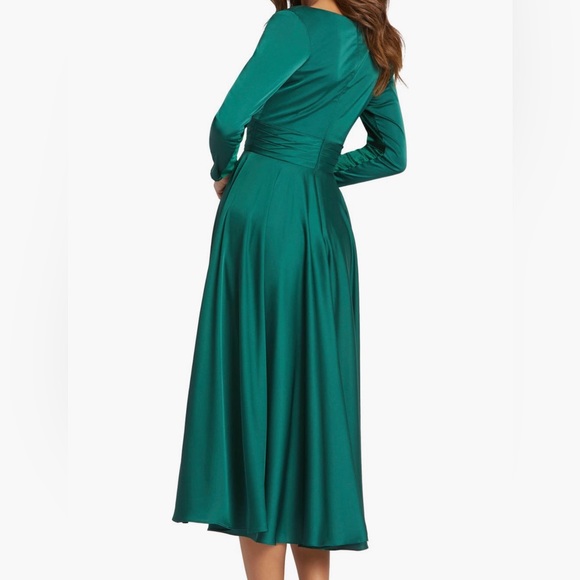 Mac Duggal long sleeve plunge neck cocktail Midi Dress - Picture 3 of 6